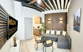Chic Louvre Apartment